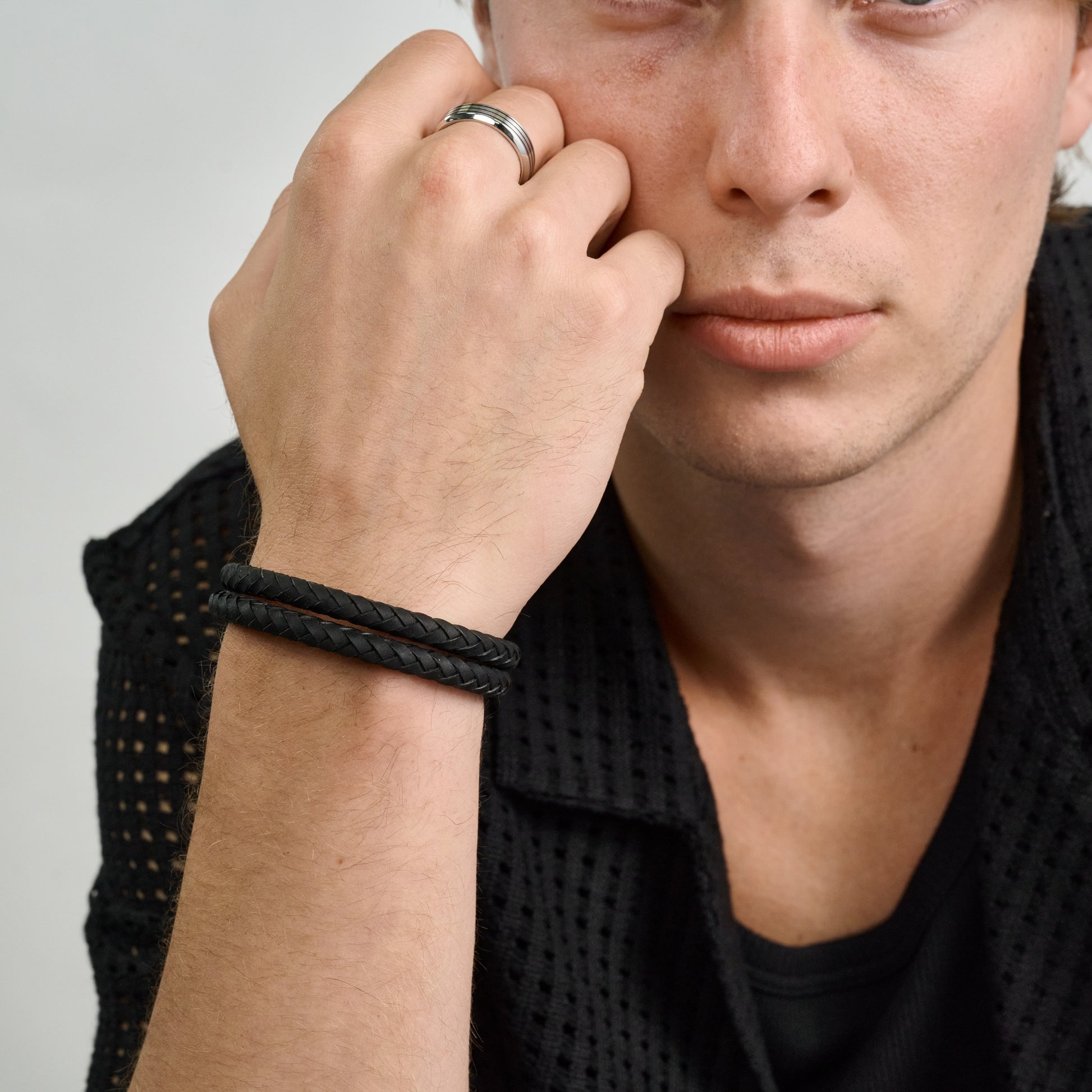 Black Lined Beveled Edge Band - Men Ring - The Steel Shop